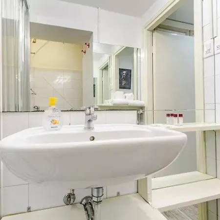 Apartment Charm House In The Heart Of - Porta Venezia