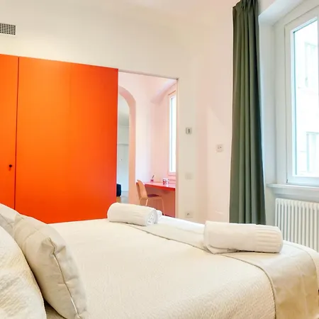 Cadorna Prestigious - Modern Architecture In Front Of The Station *