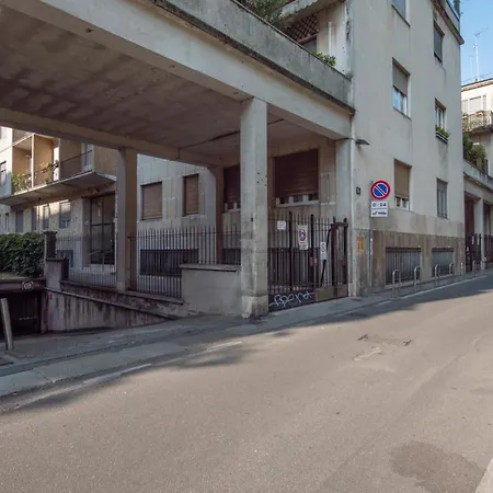 Luxury - Sambuco 5 * Milan