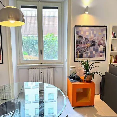 Appartement Design With Garden Close To Station Milan