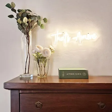 Lovely Milanese ميلان