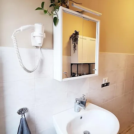 Lovely Milanese Апартаменты *