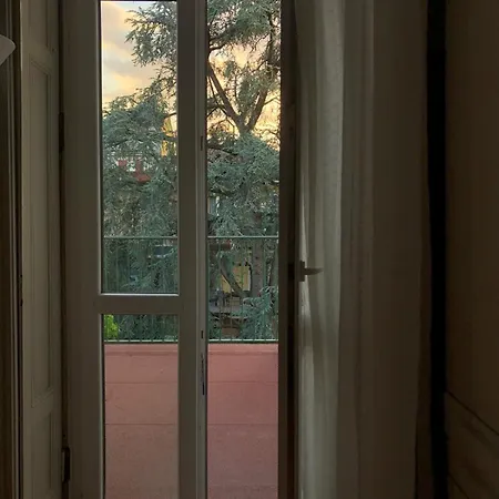 Lili House