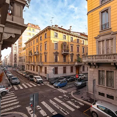 Apartment Charm House In The Heart Of - Porta Venezia