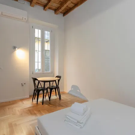 Xenia - In Corso San Gottardo B