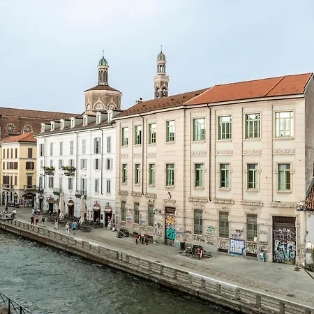 Stayeasy Ripa27 - 4 Pax With Navigli View Апартаменты *