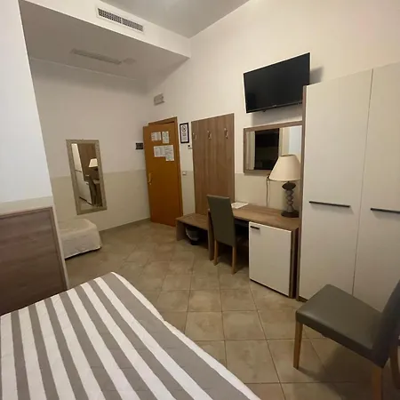 Montecarlo فندق