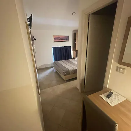 Otel Montecarlo