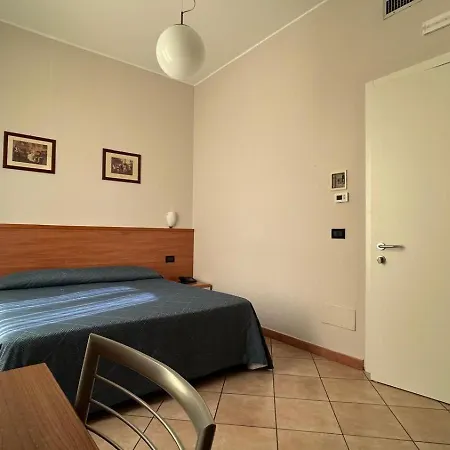 Salerno 3* Μιλάνο