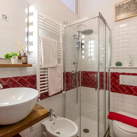 Bessy House Near Olympic Village Milano