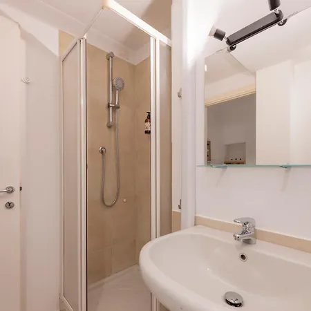 Nel Cuore Di - B Milão