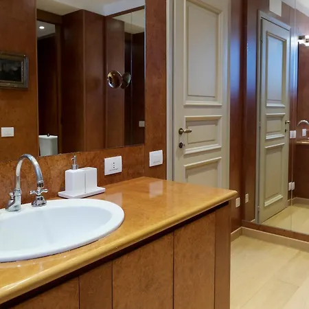 Daire Comecasa Monte Napoleone Exclusive Milano