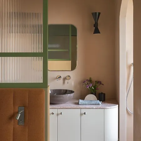 Homy - A Luxury Collection