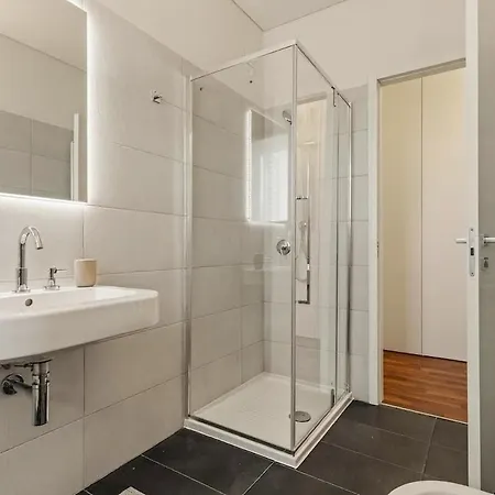 Giax Tower-spa, Pool, Parking Μιλάνο