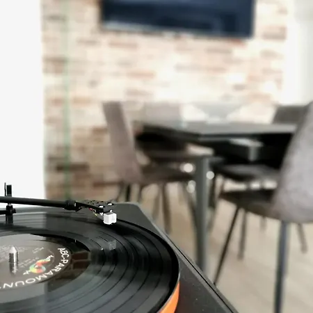 30 Meters From The Lambrate M2 Citta Studi Metro Station *