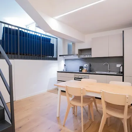 Apartment Modern Flat Metro Citylife-mico-self Check-in-ac Milan