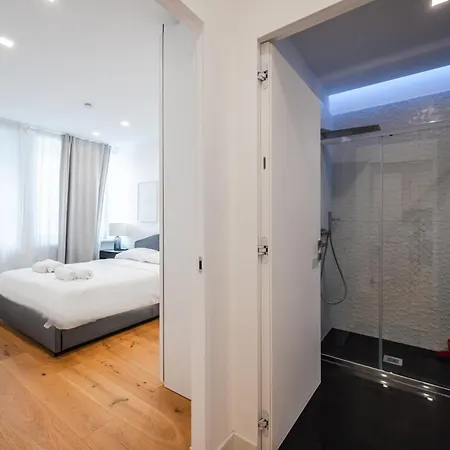 Duomo Area Luxury Design & Netflix Mood アパート