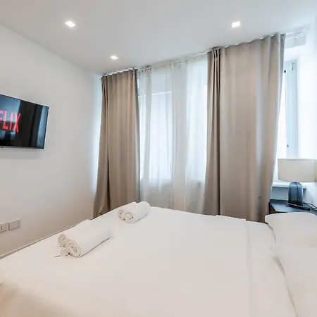Duomo Area Luxury Design & Netflix Mood Apartamento *