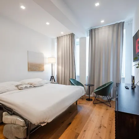Duomo Area Luxury Design & Netflix Mood Lejlighed Milano