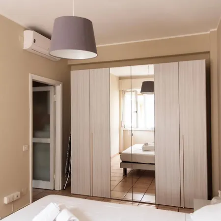 Youhosty - Meloria 10