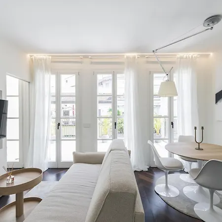 아파트 Easylife - - Medici 5 P4d - Duomo *