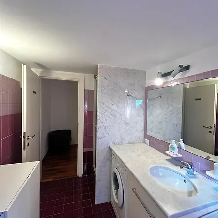公寓 Stadio E Ippodromo A Due Passi, Parking, Metro E Wifi *