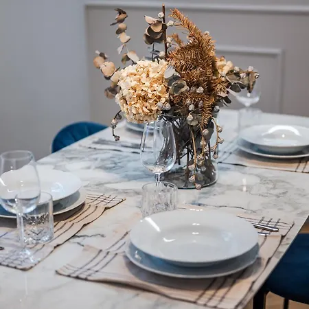 شقة Elegant And Spacious Luxury In Bullona *