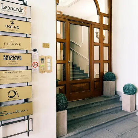 Daire Comecasa Monte Napoleone Exclusive