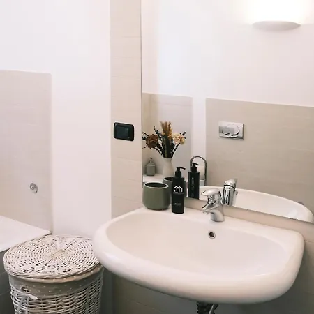 Appartement Comecasa 10 Min Walk To Duomo 2br Family Flat Milaan