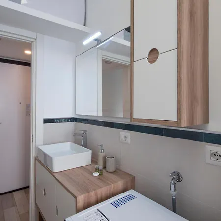 I-host - Cambiasi 8 Lejlighed *