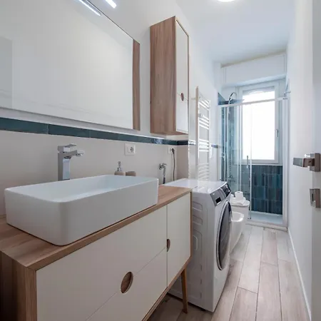 Apartment I-host - Cambiasi 8