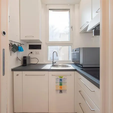 Apartment I-host - Cambiasi 8 Milan