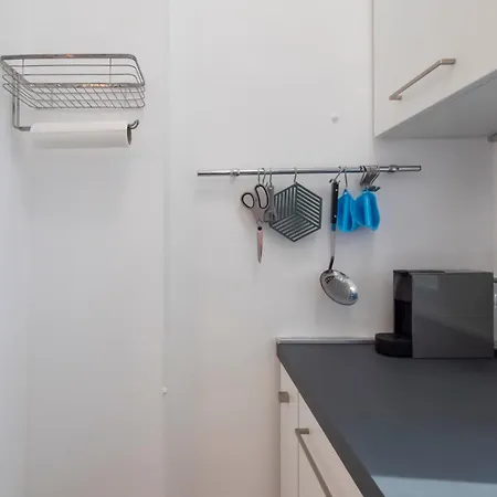 I-host - Cambiasi 8 * Milano