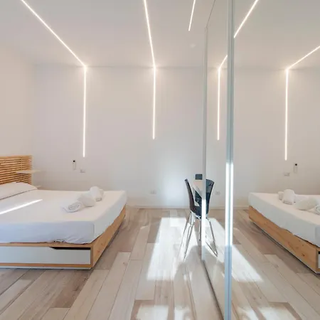 Apartment I-host - Cambiasi 8 *