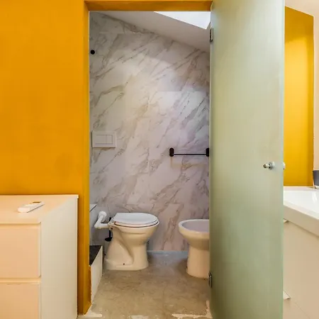 Garibaldi's Gem - La Vista *