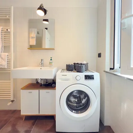 Homeby, Casa Luca Milan