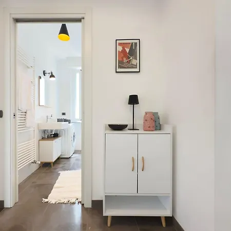 Homeby, Casa Luca Milan