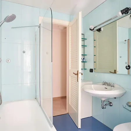 Downtown * ميلان