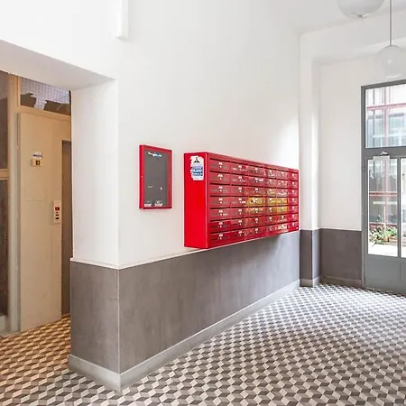 Apartment Navigli-centro Modern Flat Balcony Check-in H24 Mailand