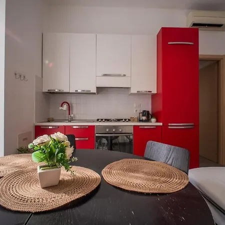 Apartment Navigli-centro Modern Flat Balcony Check-in H24