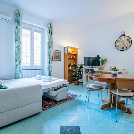 Station-porta Nuova Pet Friendly 4 Pax Chek In H24 Apartmán *