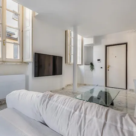 Duomo3'-skylight-idropool-private-cinema-freepark Апартаменты *