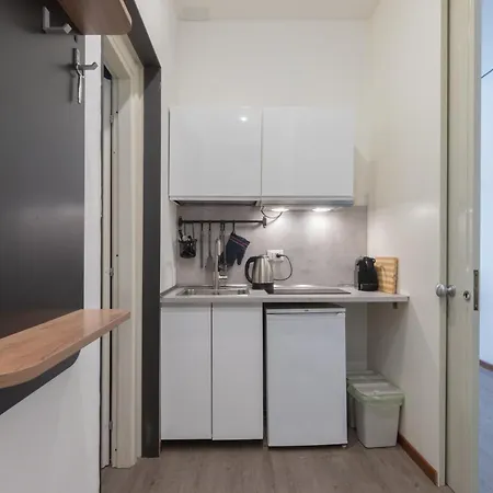 Corso Venezia With Double Bathroom And Balcony * 밀라노