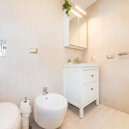 Navigli Panoramica Terrazzo Free Parking Ac Wifi * Milan