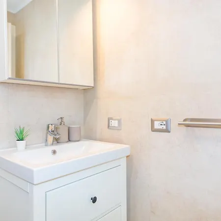 Navigli Panoramica Terrazzo Free Parking Ac Wifi 밀라노