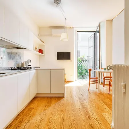 Just Urban Stays - Bilocale Con Spazio Esterno - 10 Min Duomo In Tram *