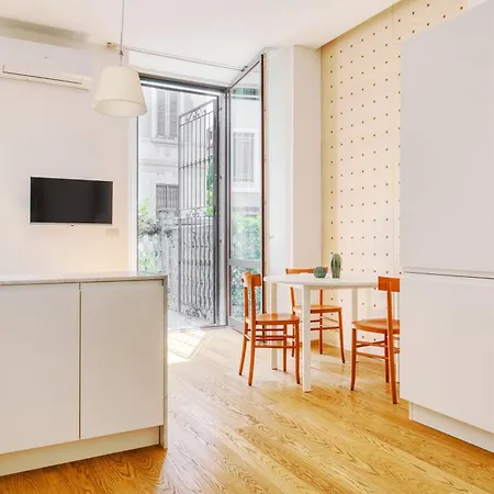 Just Urban - 1br With Outdoor Space - 10 Min Duomo By Tram