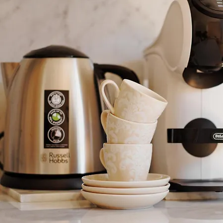 Appartement Just Urban - 1br With Outdoor Space - 10 Min Duomo By Tram