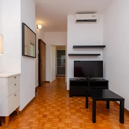 Vivimihome Gambara House 2 Minutes From The Metro Apartment Mailand