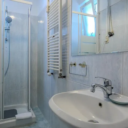 Porta Romana Premium דירה *